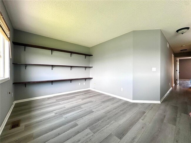 Building Photo - 10986 Isanti Ct NE