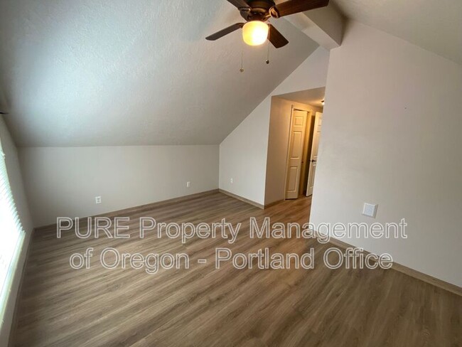Building Photo - 15779 SW 87th Ave