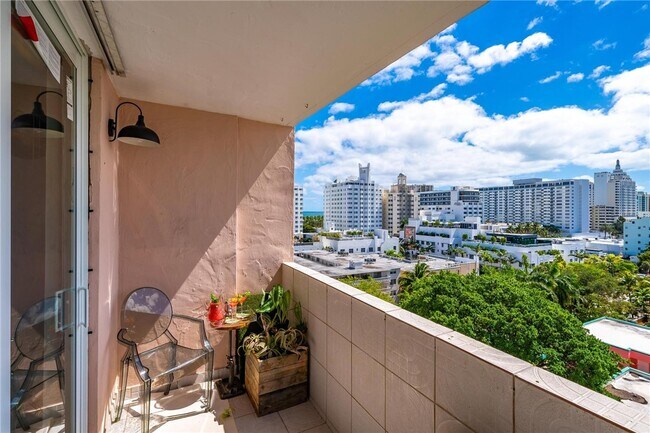 Building Photo - 9400 S Ocean Dr