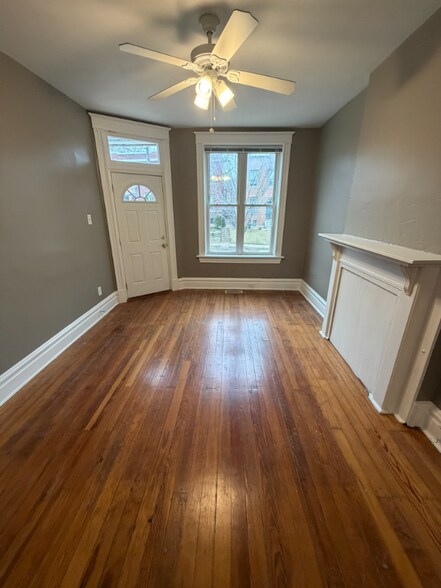 Building Photo - 3461 S Spring Ave