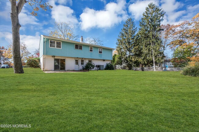 Building Photo - 16 Burdge Dr