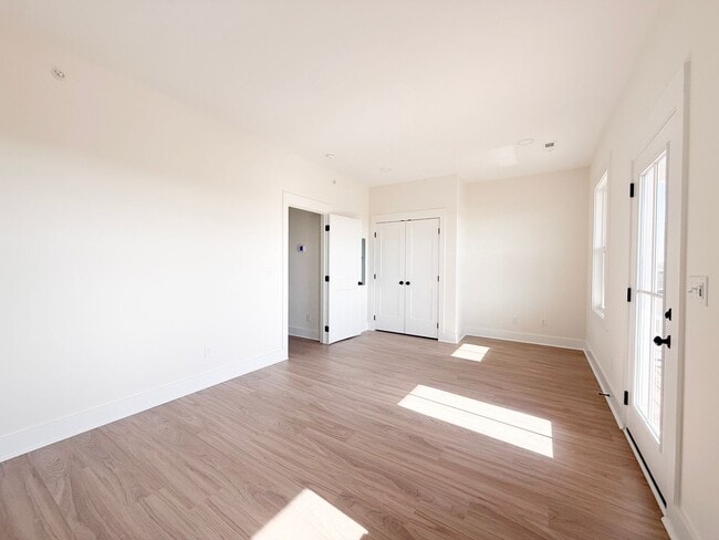 Building Photo - Available August 1: 4-Bedroom Townhome at Highbury + Summer Special Perks