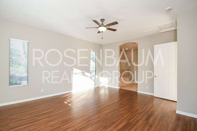 Building Photo - 9933 E Hidden Treasure Ct