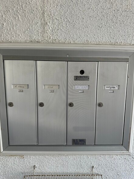 Building Photo - 13155 Emerald Dr