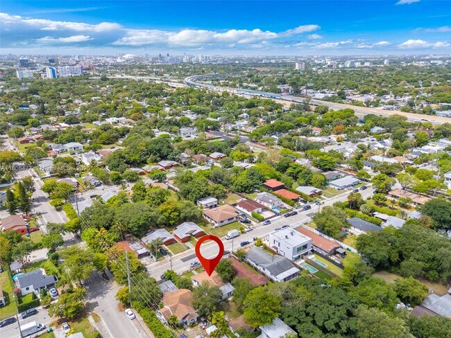 Building Photo - 315 NW 50th St