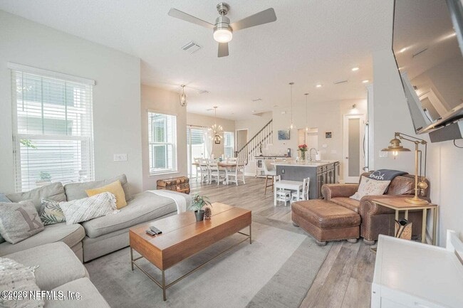 Building Photo - 7413 Beach Walk Pl