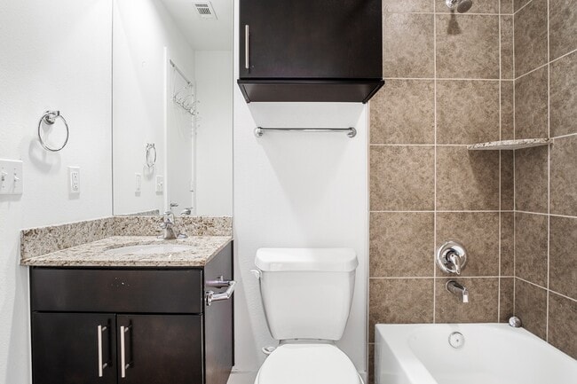 Building Photo - 2936 Commerce St