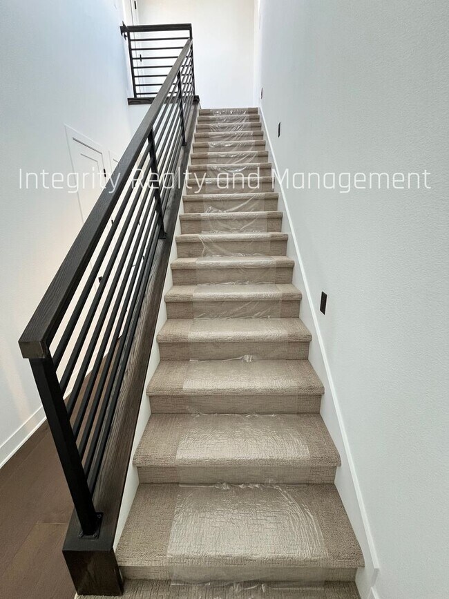 Building Photo - 10976 E Geddes Pl