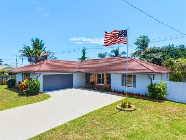 Building Photo - 1127 Sea Pines Way