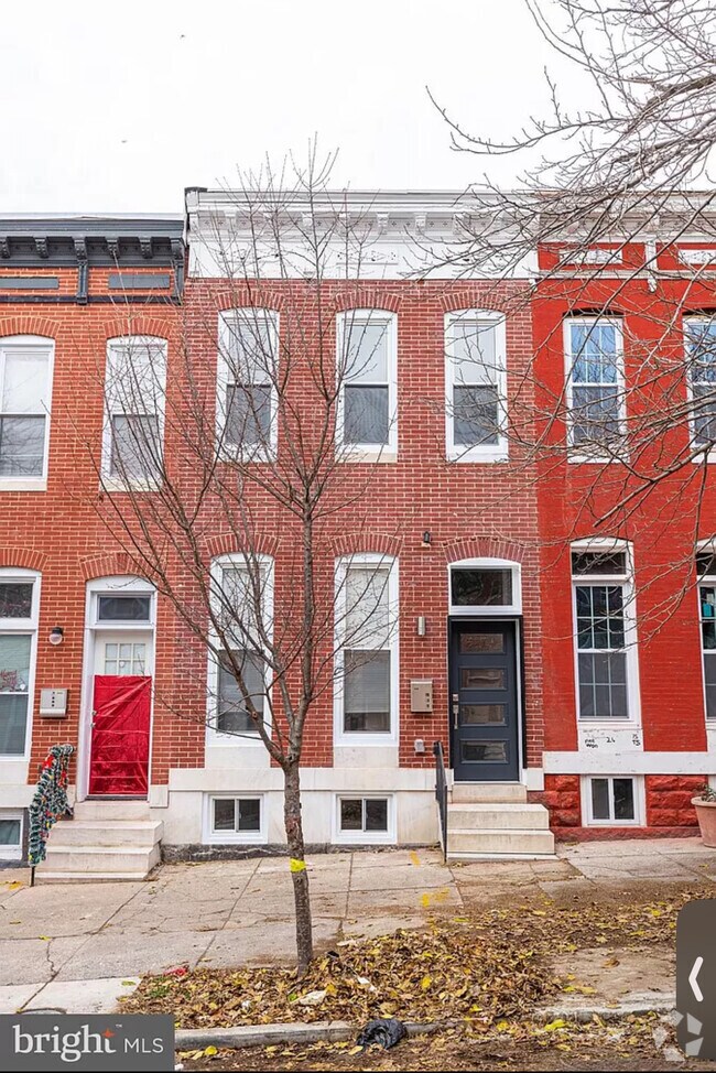 Building Photo - 1630 N Bond St