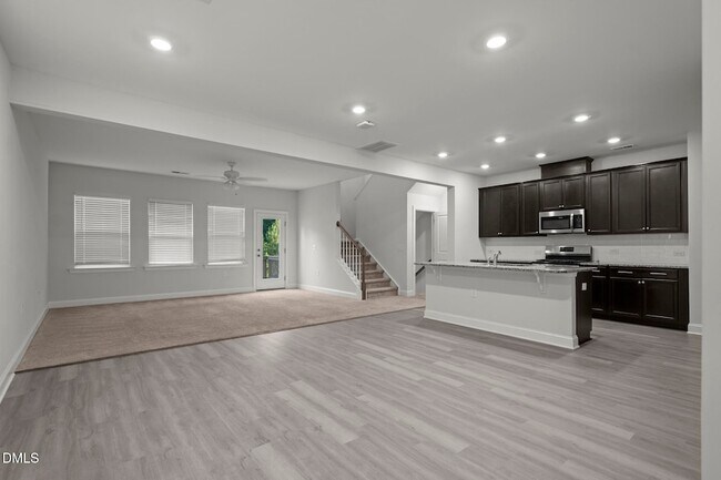 Building Photo - 229 Daisy Grove Ln