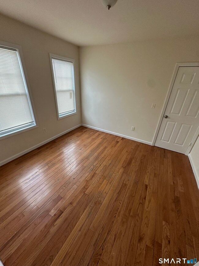 Building Photo - 231 Spring St