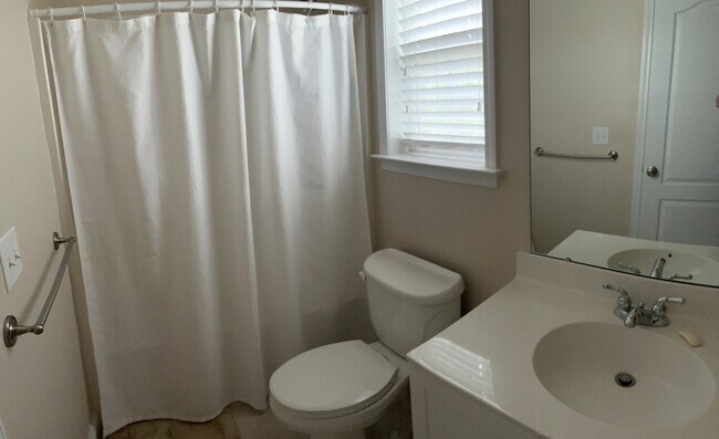 Building Photo - 1106 Dean Hall Ln