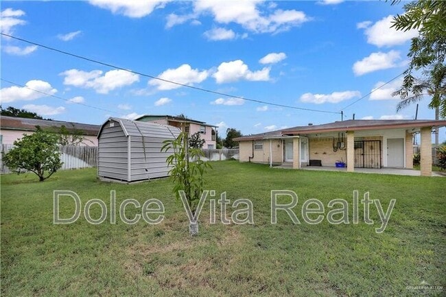 Building Photo - 1001 N 15th St