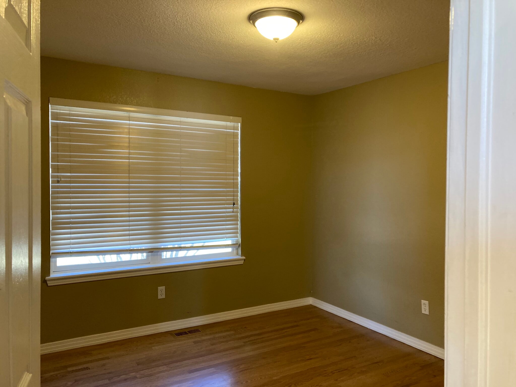 Building Photo - 1727 High Plains Ct
