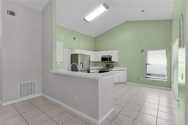 Building Photo - 40045 Palm St