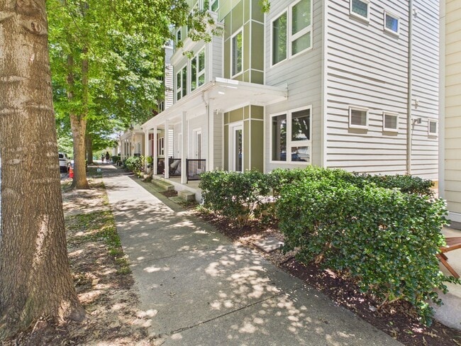 Building Photo - 1212 Porter St