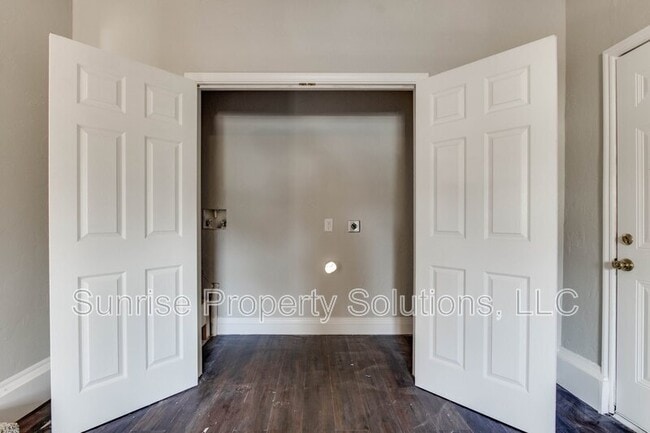 Building Photo - 4424 SE 38th St