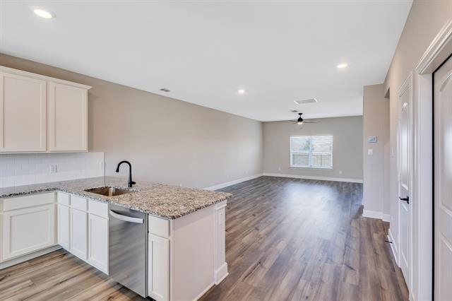 Building Photo - 1816 Jeanine Dr