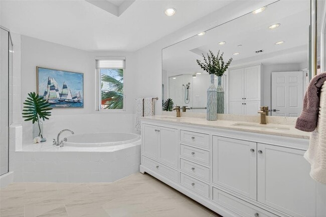 Building Photo - 555 5th Ave NE