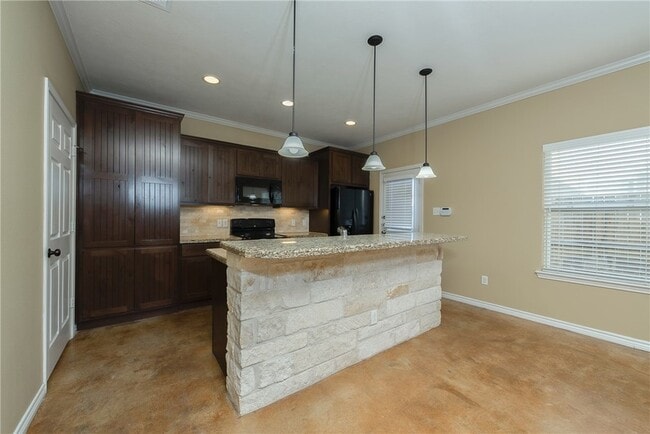 Building Photo - 3361 Keefer Loop