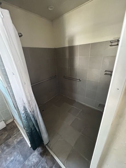 Building Photo - 317 N Weller St