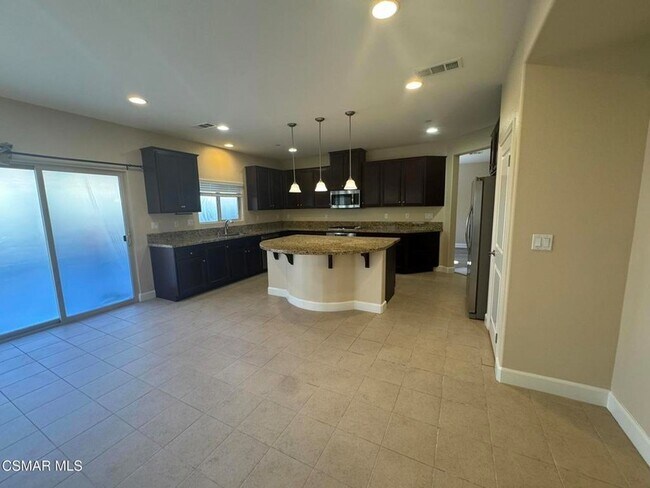 Building Photo - 7124 Baneberry Ave