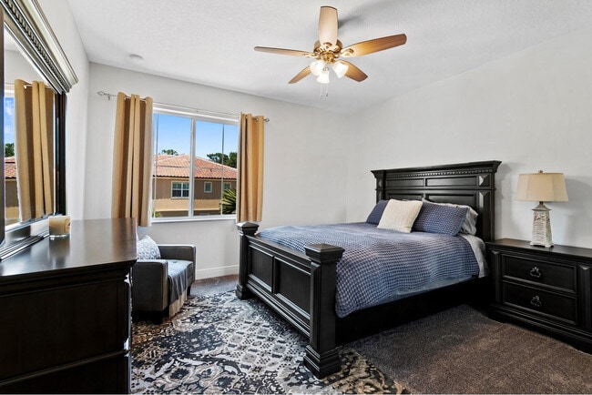 Building Photo - 15848 Italian Cypress Wy