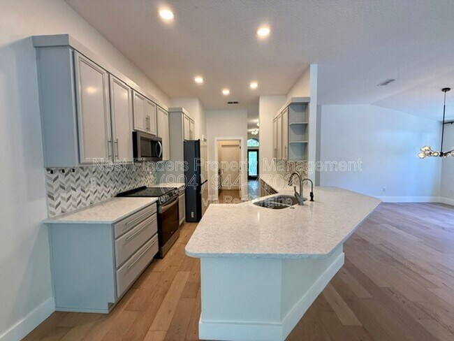 Building Photo - 13658 Kayak Ct