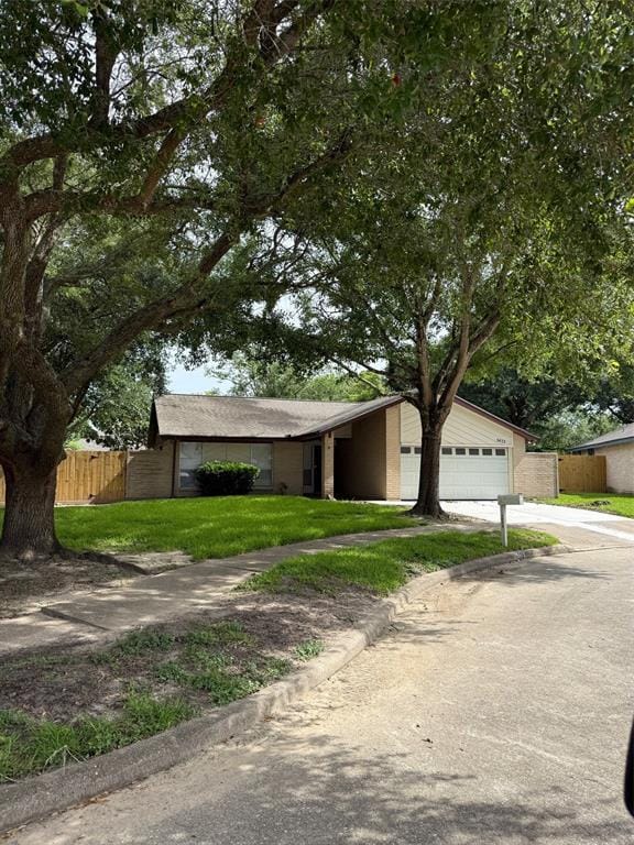 Primary Photo - 5613 Countryaire St