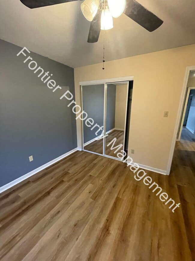 Building Photo - 2116 Doe Run Dr