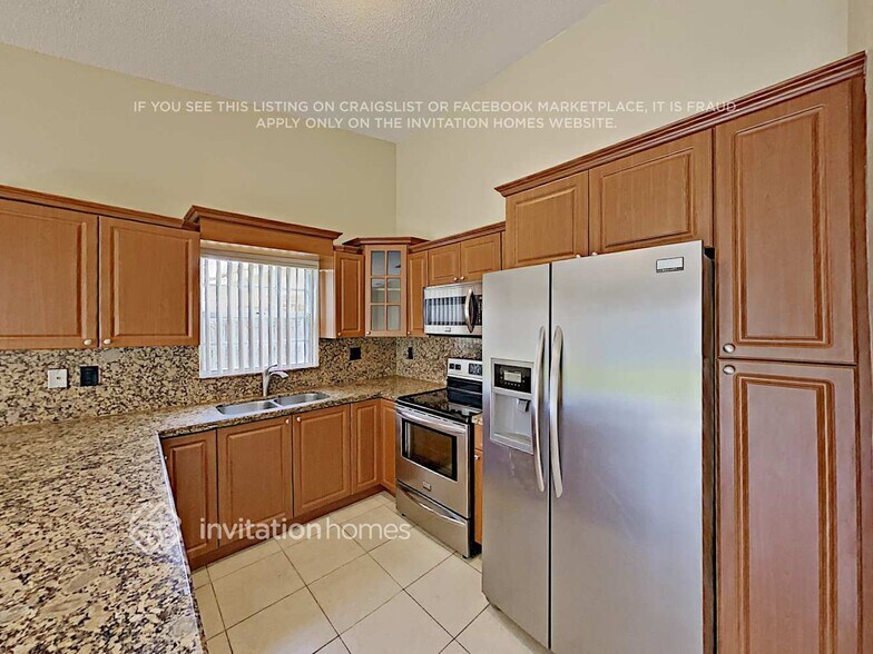 Building Photo - 4233 SW 153rd Ct