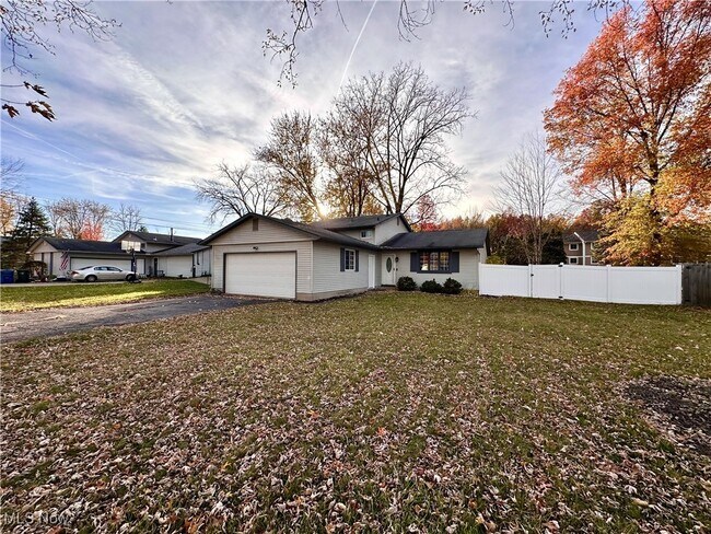 Building Photo - 6192 Jaycox Rd