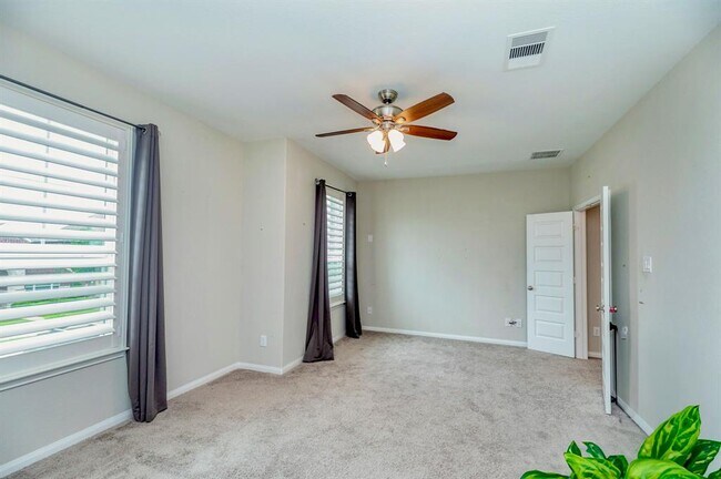 Building Photo - 4107 Willow Wind Ct