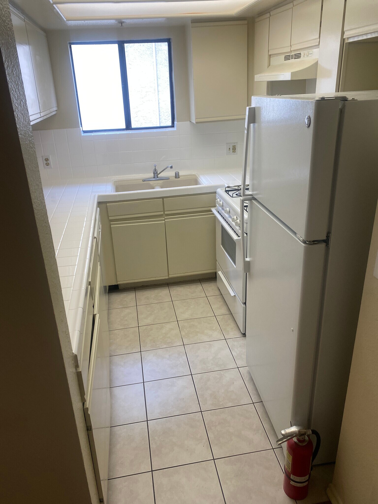 Building Photo - 2400 Seneca St