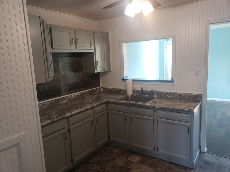 Kitchen - 107 Olive St