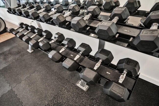 Building Photo - 1220 17th St