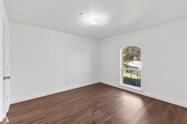 Building Photo - 3005 Club Hill Dr