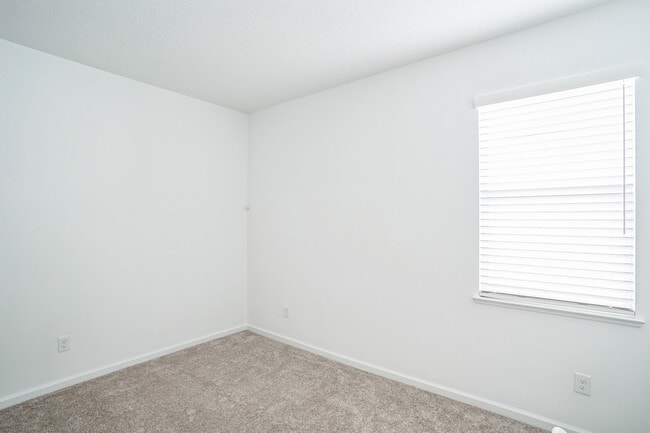 Building Photo - 80 Overleaf Ln