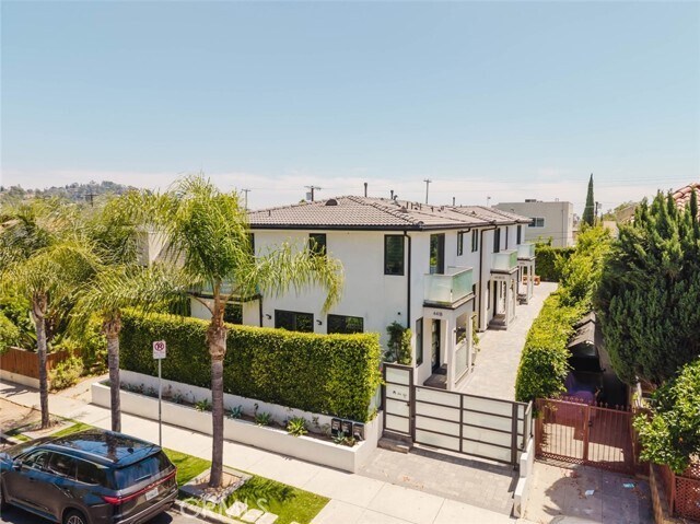 Building Photo - 4418 Kingswell Ave