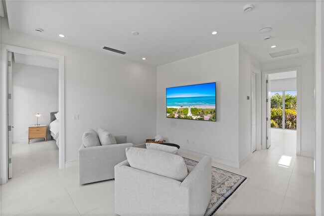 Building Photo - 221 Shore Ct