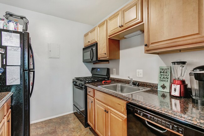 Building Photo - 3750 Bel Pre Rd