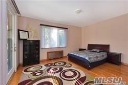 Building Photo - 77-16 Kew Forest Ln
