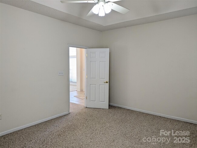 Building Photo - 187 Chandeleur Dr