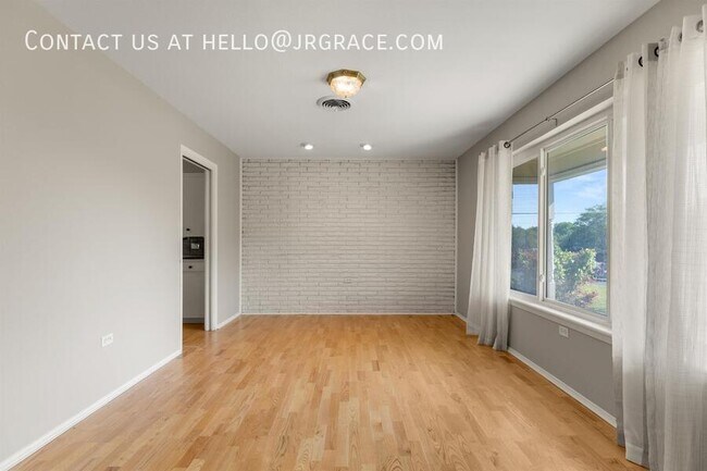 Building Photo - 1101 Rambler Dr