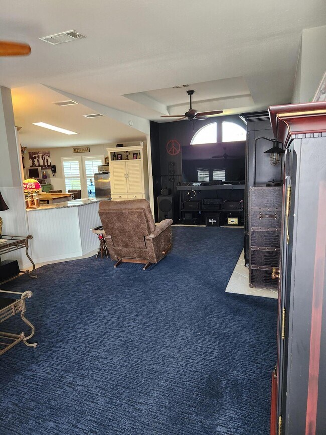 Building Photo - 7717 White Egret Ln