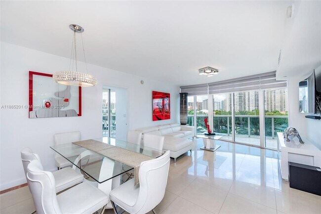 Building Photo - 17201 Collins Ave