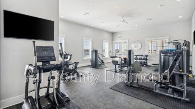 Building Photo - 6615 Kettles St