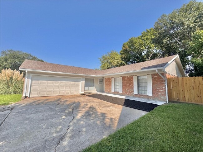 Primary Photo - 2030 Mustang Springs Dr