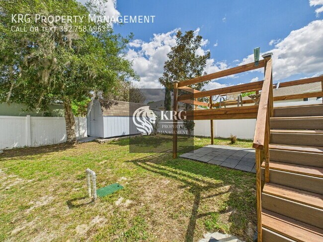 Building Photo - 2632 NE 27th St